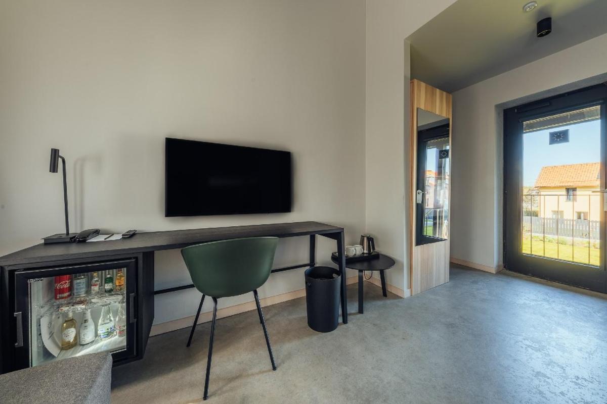 Otto Hotel & Sun Pavilosta Luaran gambar